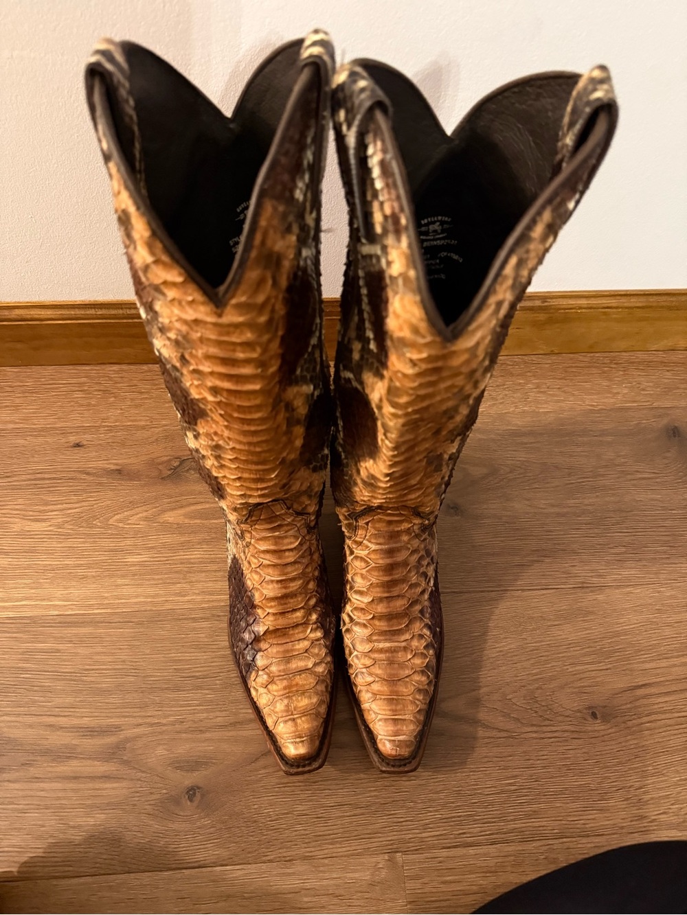 Idyllwild Python Boots - Picture 5 of 7